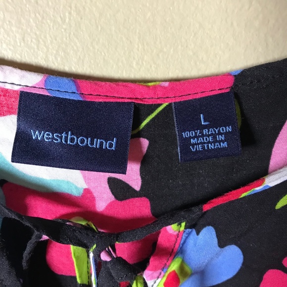 Westbound Black Floral Batwing Blouse Top Large - Picture 4 of 8